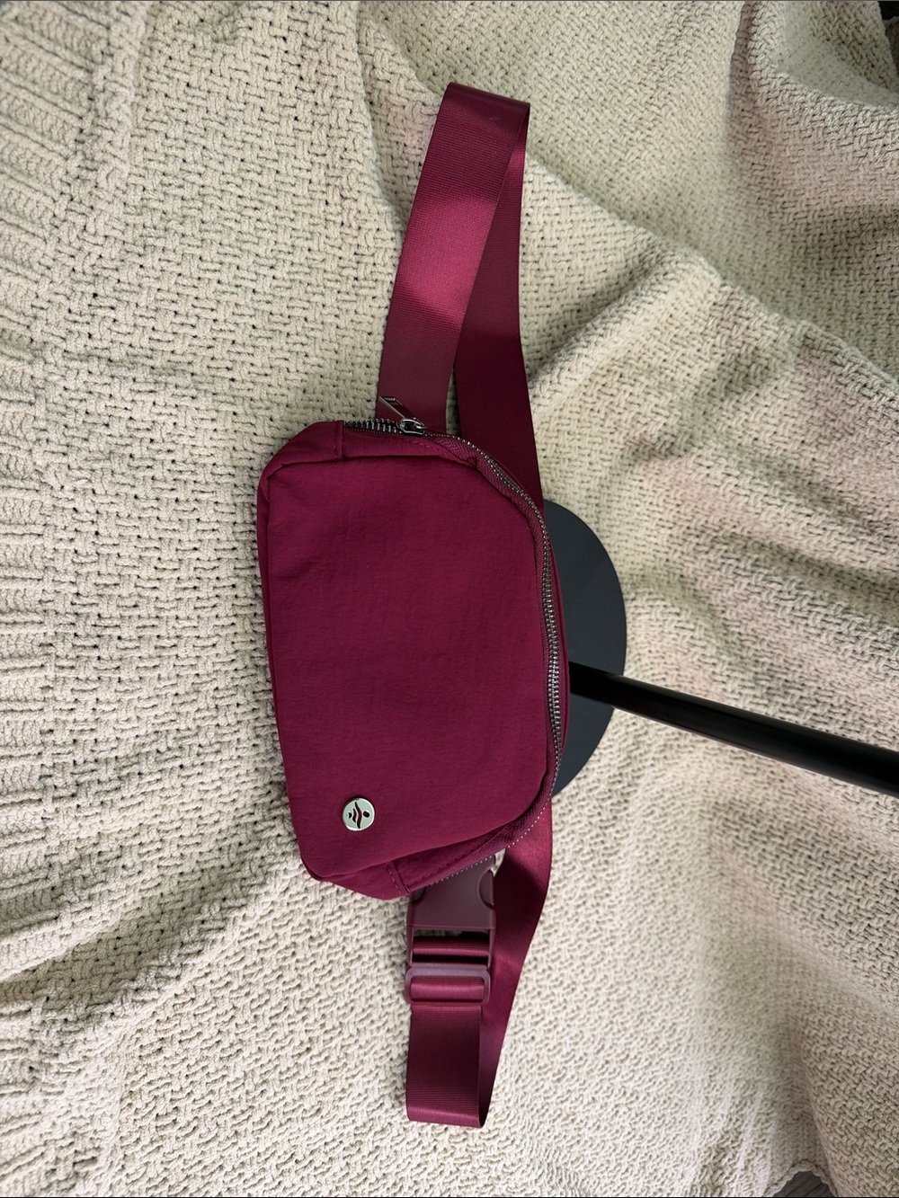 HALARA Burgundy Crossbody Belt Bag
